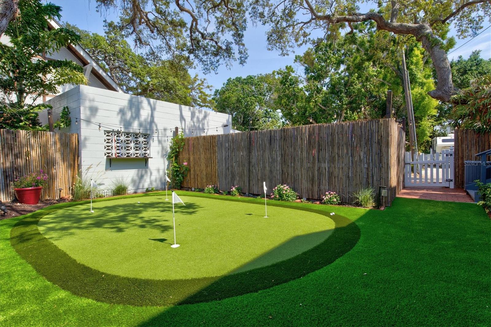 MRS LAURA HOUGHS - Residential