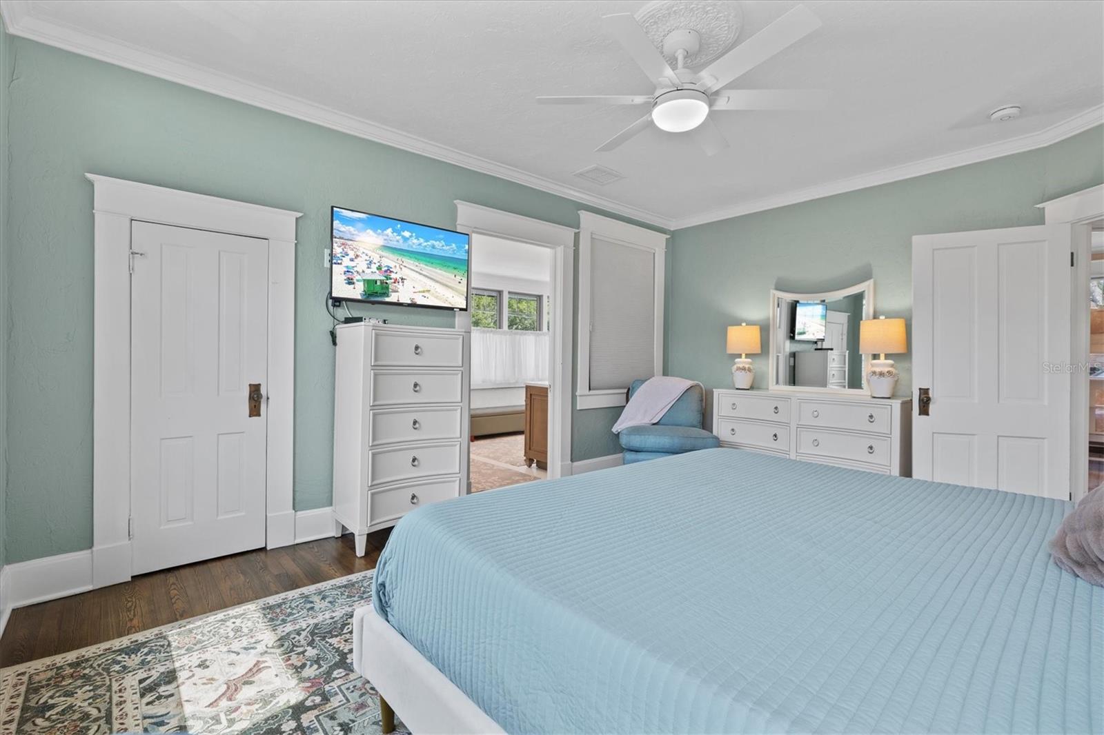 MRS LAURA HOUGHS - Residential