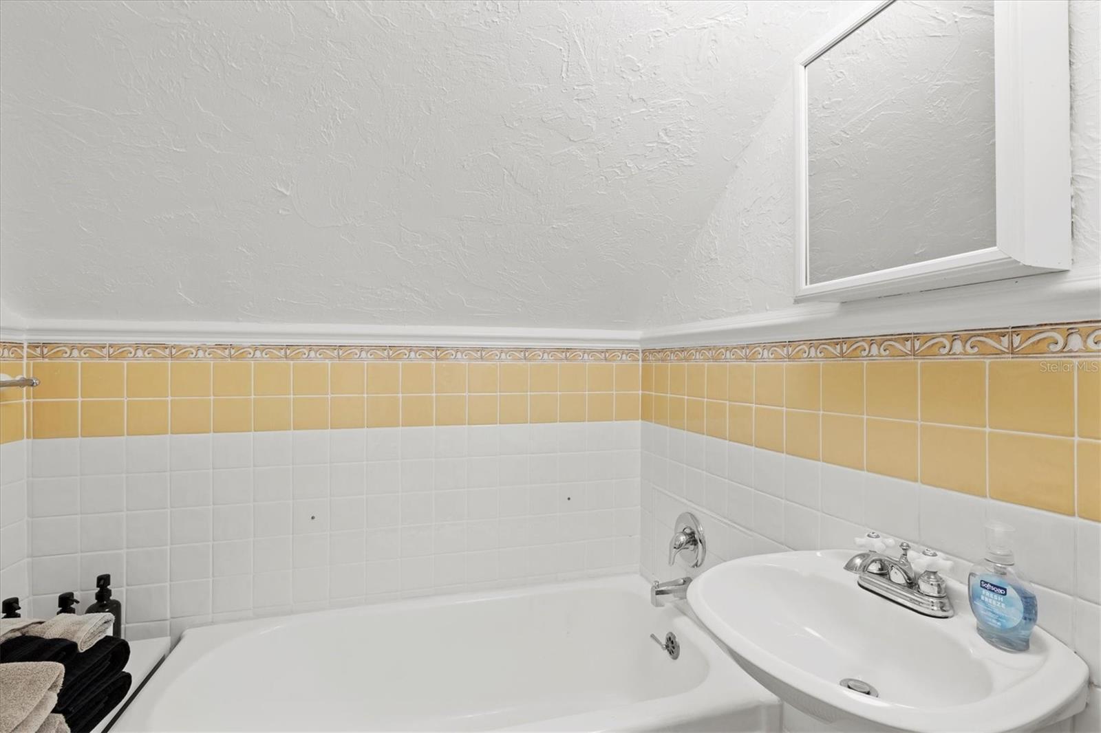 MRS LAURA HOUGHS - Residential