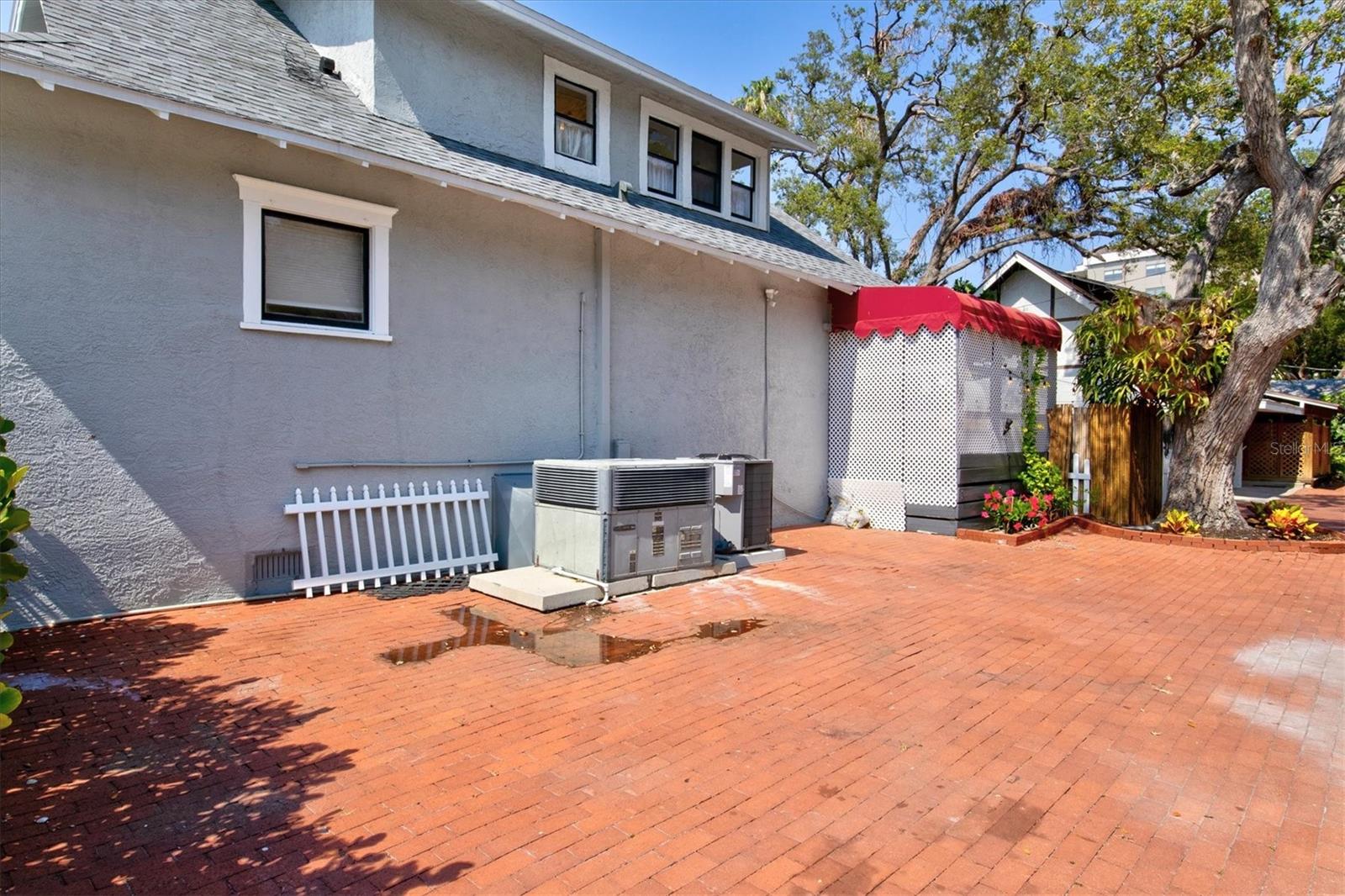 MRS LAURA HOUGHS - Residential