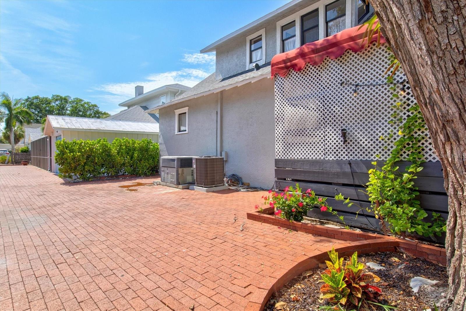 MRS LAURA HOUGHS - Residential