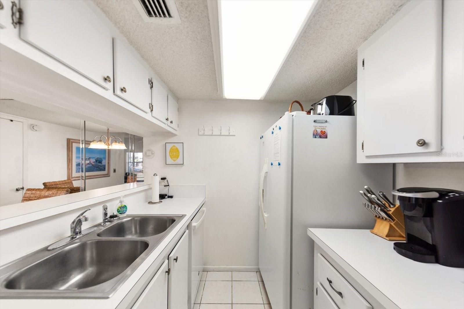 MADEIRA BEACH YACHT CLUB CONDO - Residential