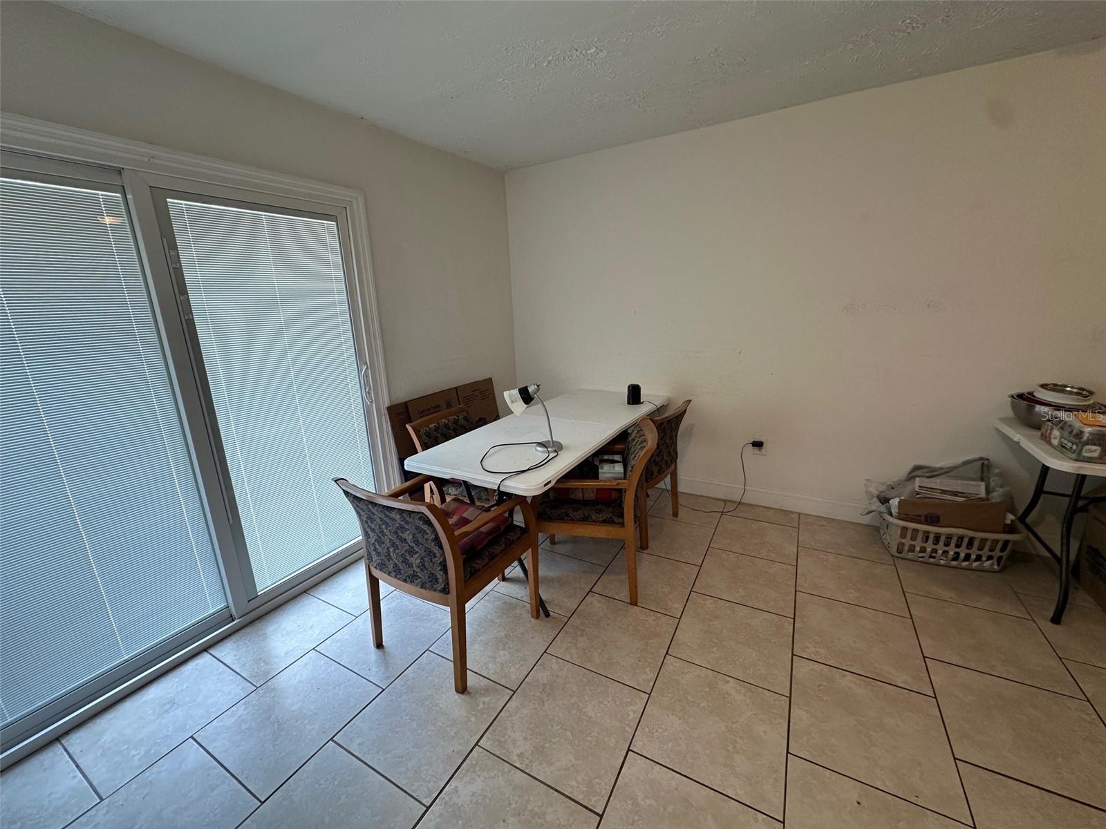 890 EMERALD DRIVE