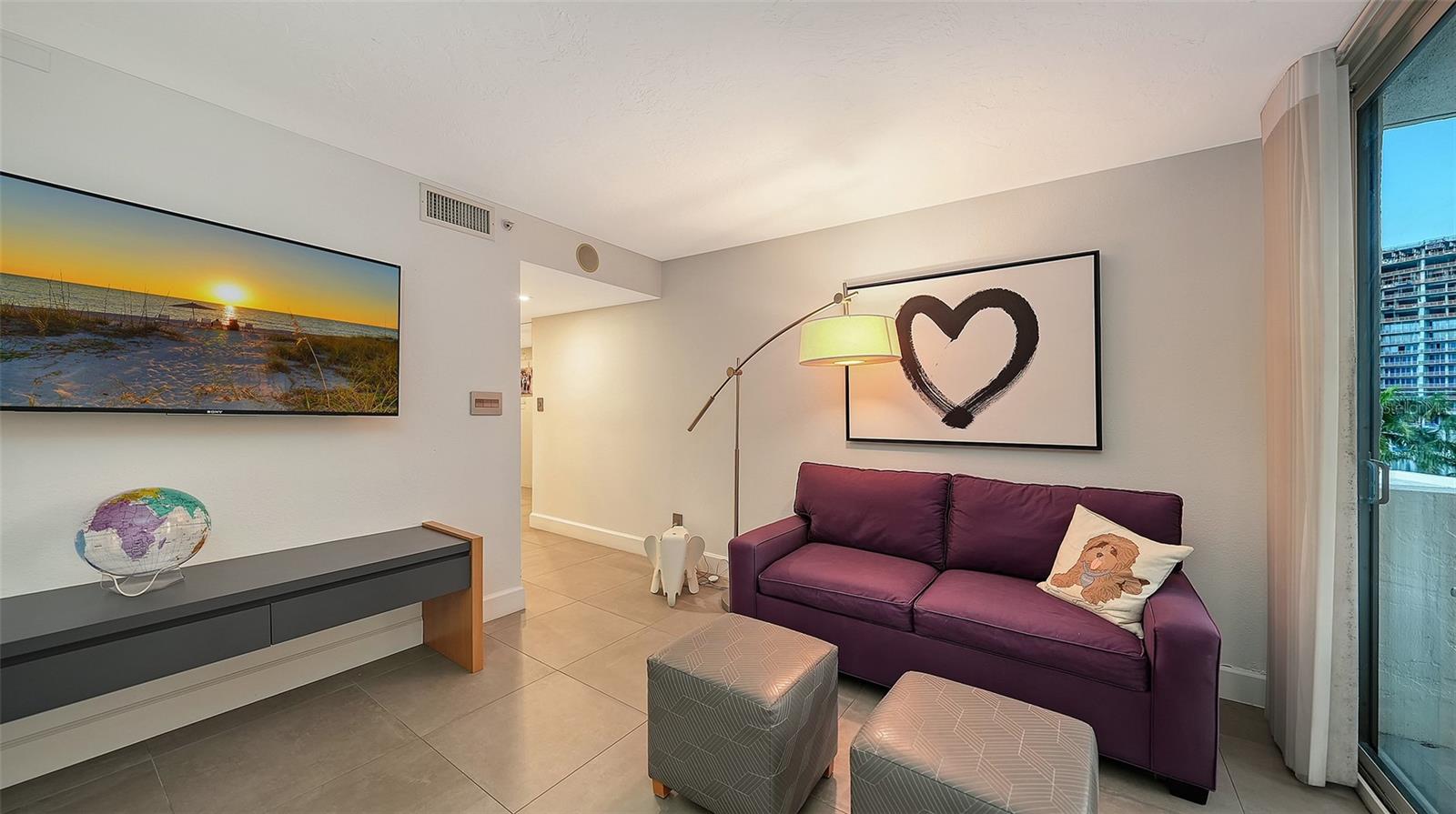 LAWRENCE POINTE I - Residential