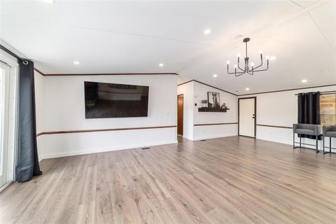 Tiny photo for 5150 SE 117 Avenue, Morriston, FL 32668 (MLS # OM712938)