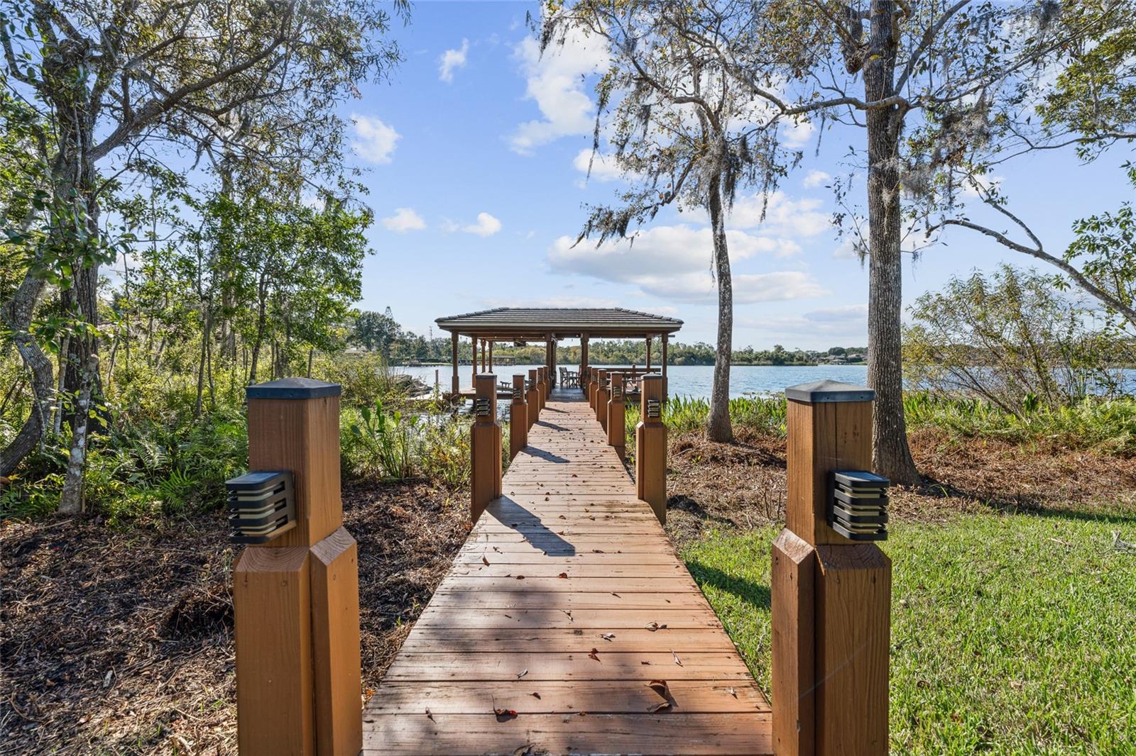 WINDERMERE POINTE AT LAKE ROPER - Residential