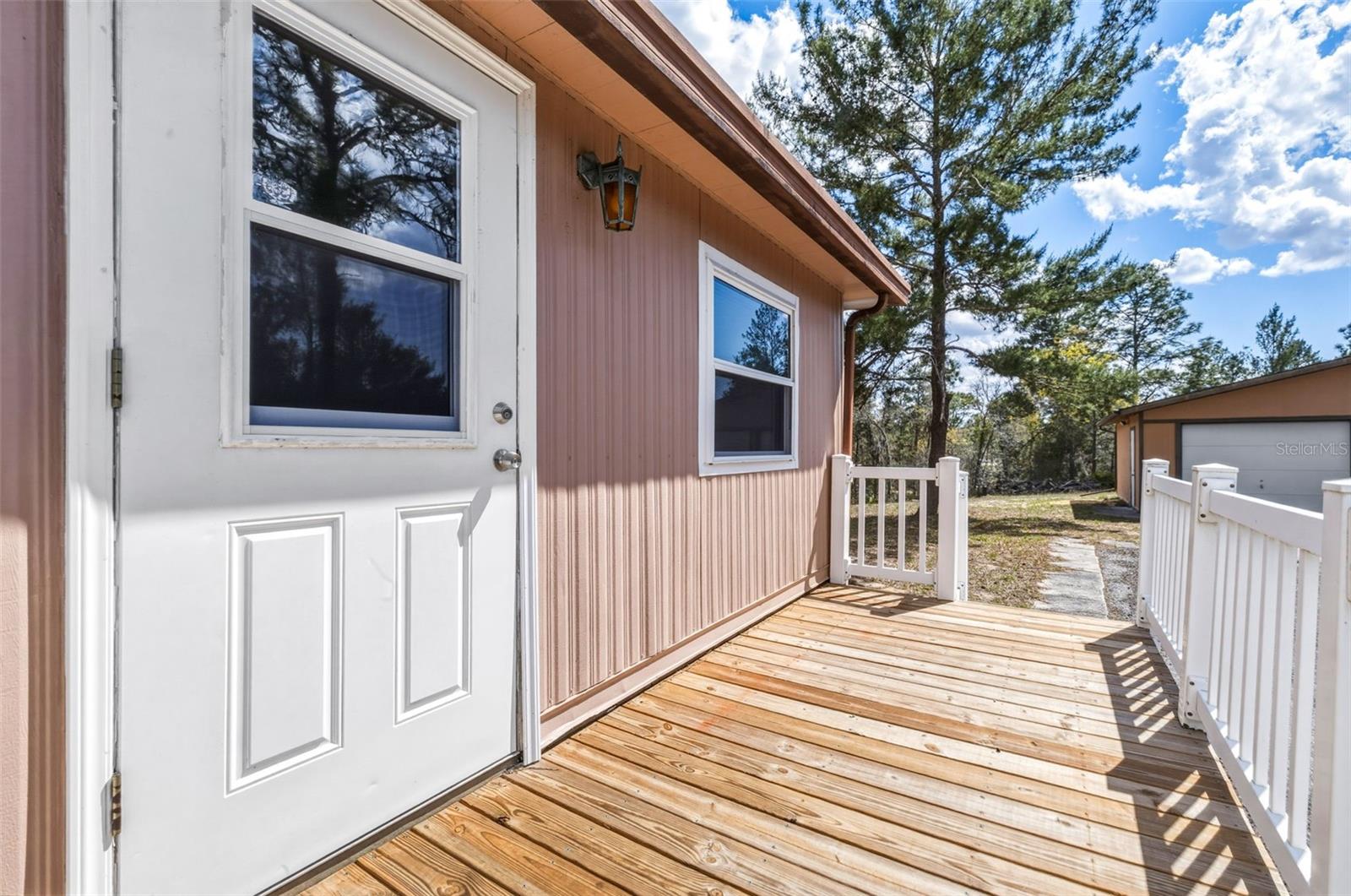 5590 W MCDOWELL LANE