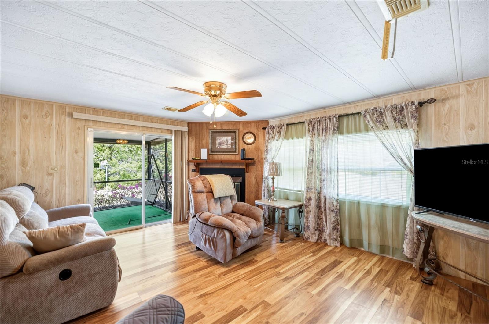 MINI FARMS UNIT 9 - Residential