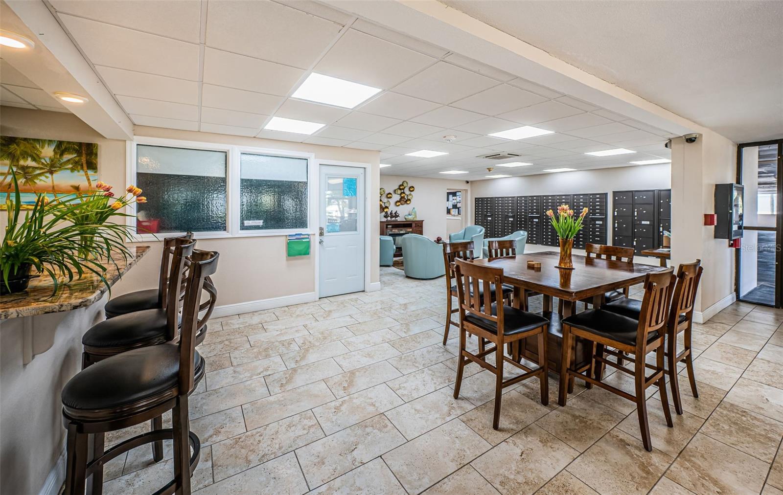 HARBOUR LIGHT TOWERS CONDO - Residential