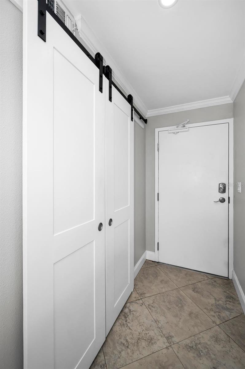 HARBOUR LIGHT TOWERS CONDO - Residential