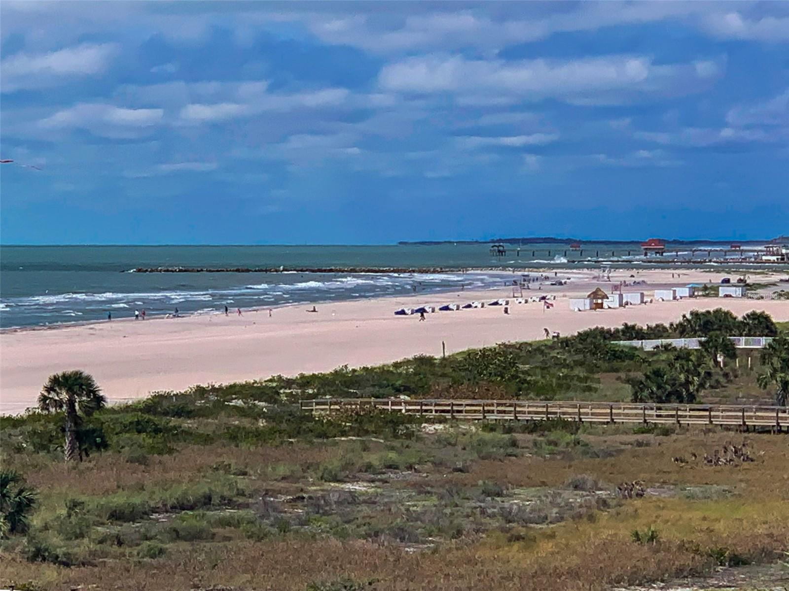 HARBOUR LIGHT TOWERS CONDO - Residential