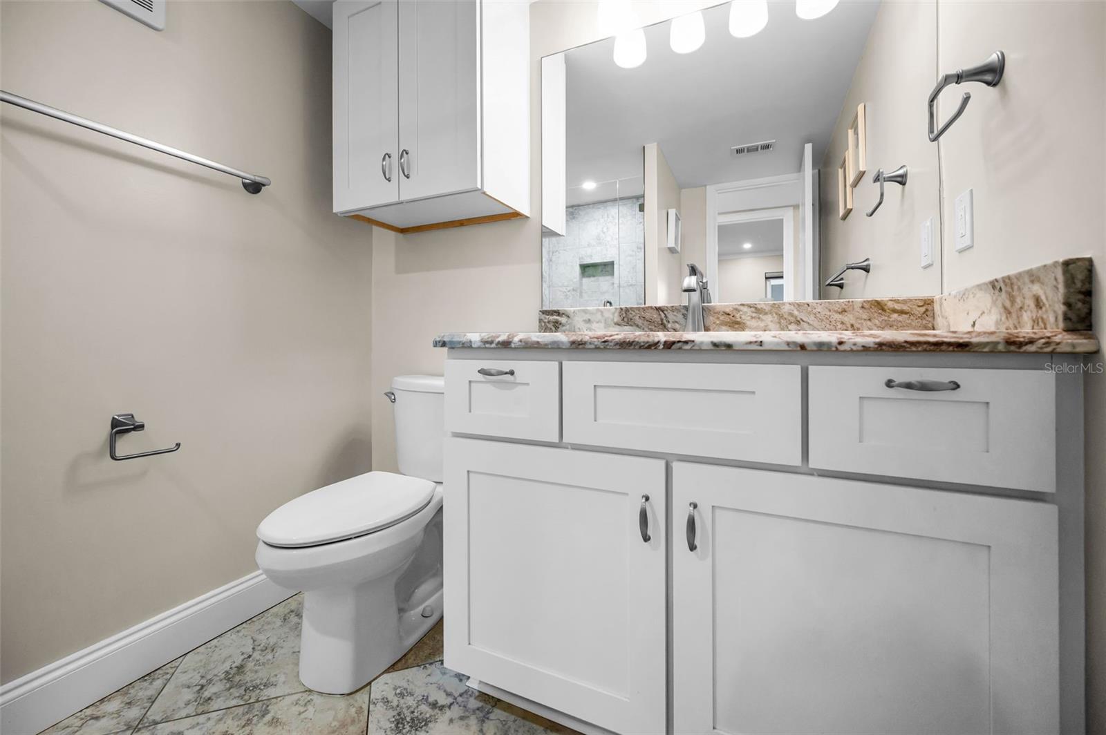 HARBOUR LIGHT TOWERS CONDO - Residential