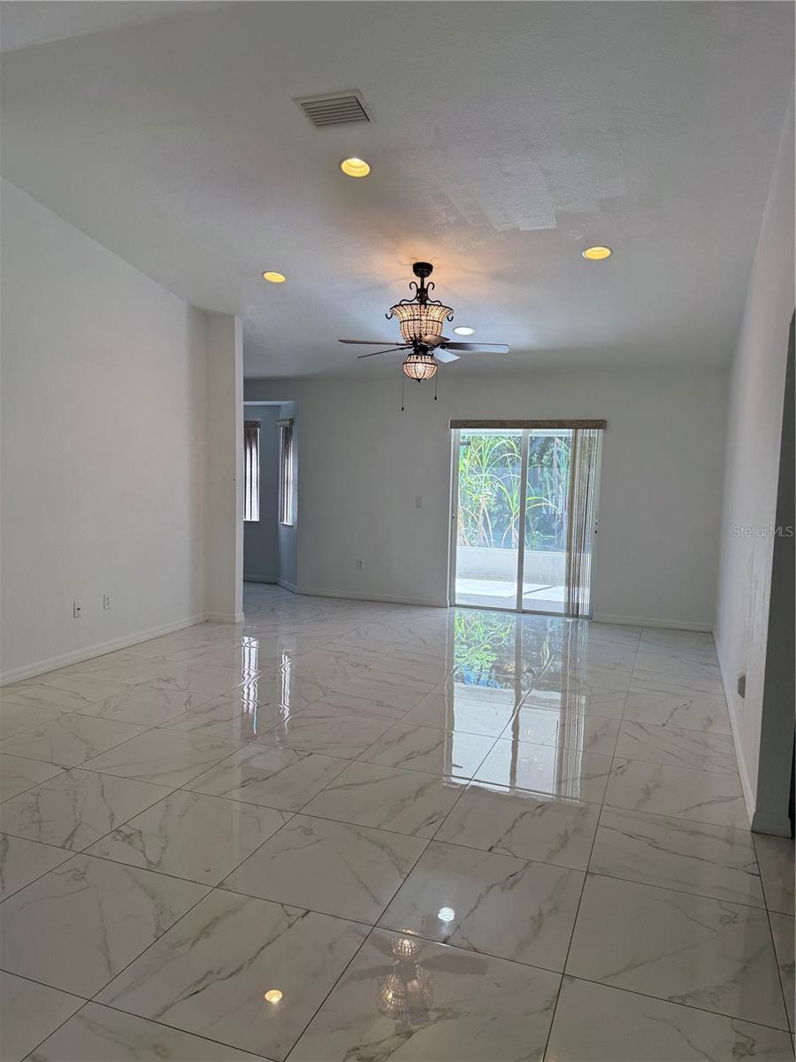 PORT CHARLOTTE SUB 07 - Residential Lease