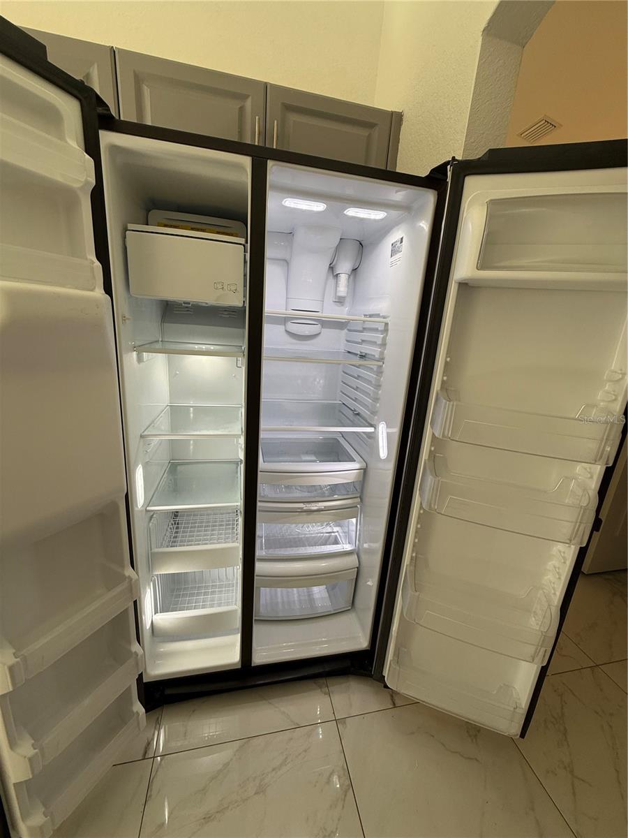 PORT CHARLOTTE SUB 07 - Residential Lease