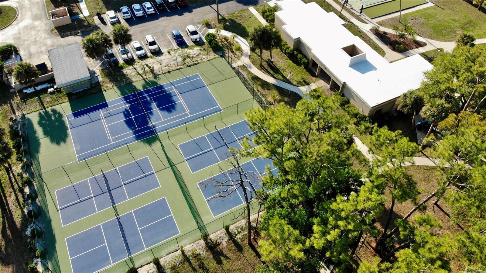 RALEIGH HOUSE - Residential