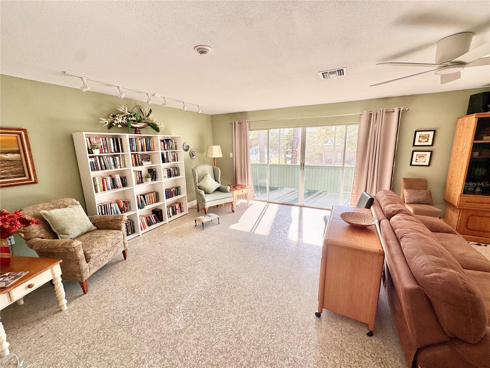 RALEIGH HOUSE - Residential