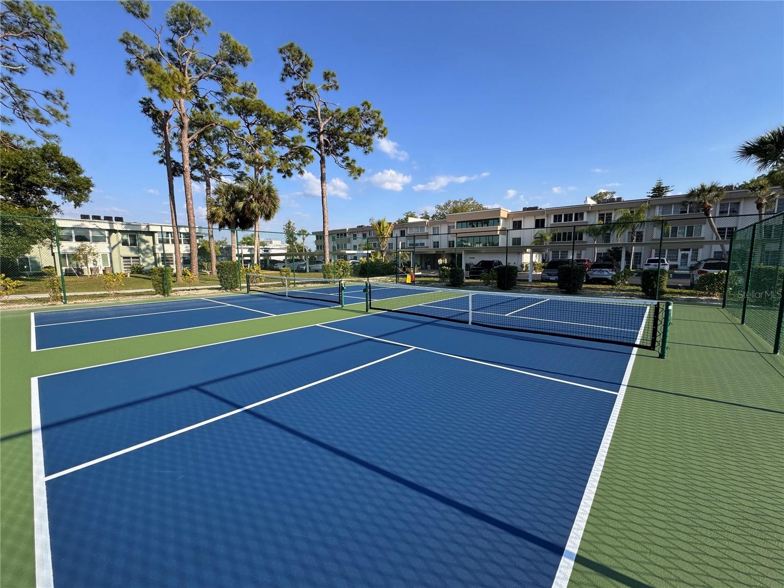 RALEIGH HOUSE - Residential