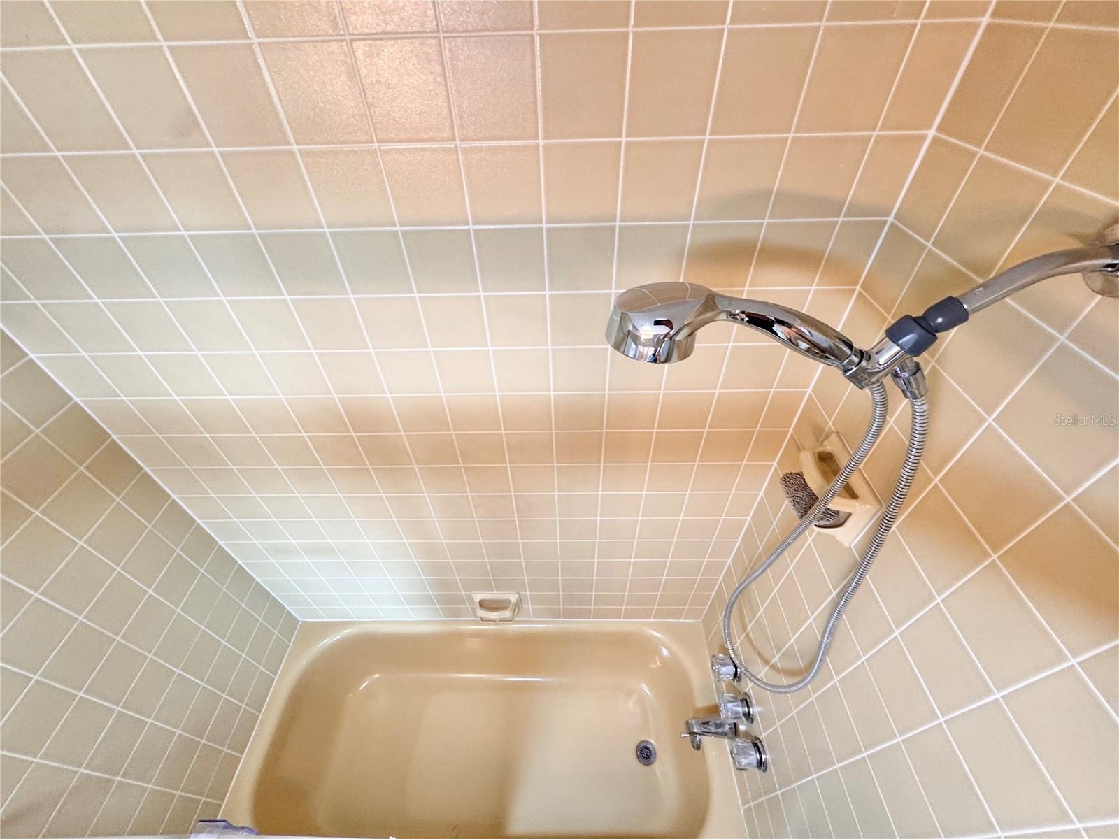 RALEIGH HOUSE - Residential