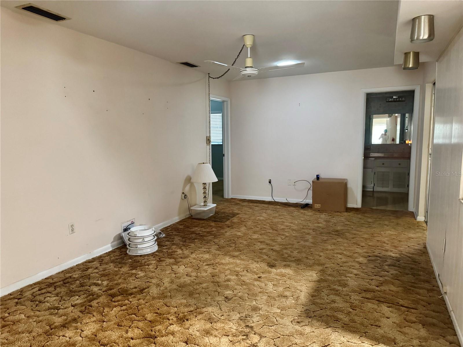 DUNEDIN LAKEWOOD ESTATES - Residential