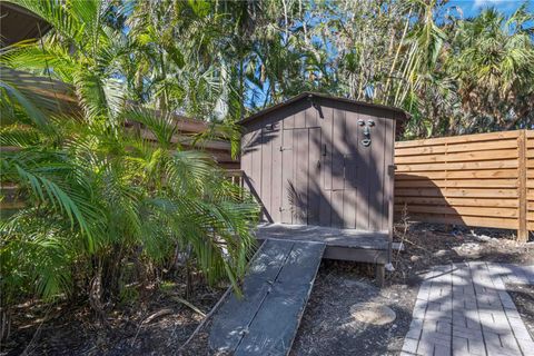 A home in SIESTA KEY