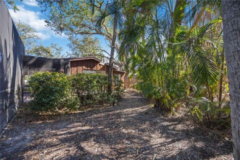 A home in SIESTA KEY