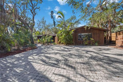 A home in SIESTA KEY