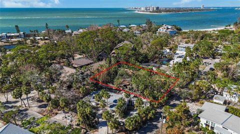 A home in SIESTA KEY