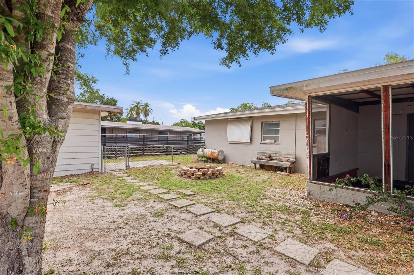 MELODY HEIGHTS - Residential