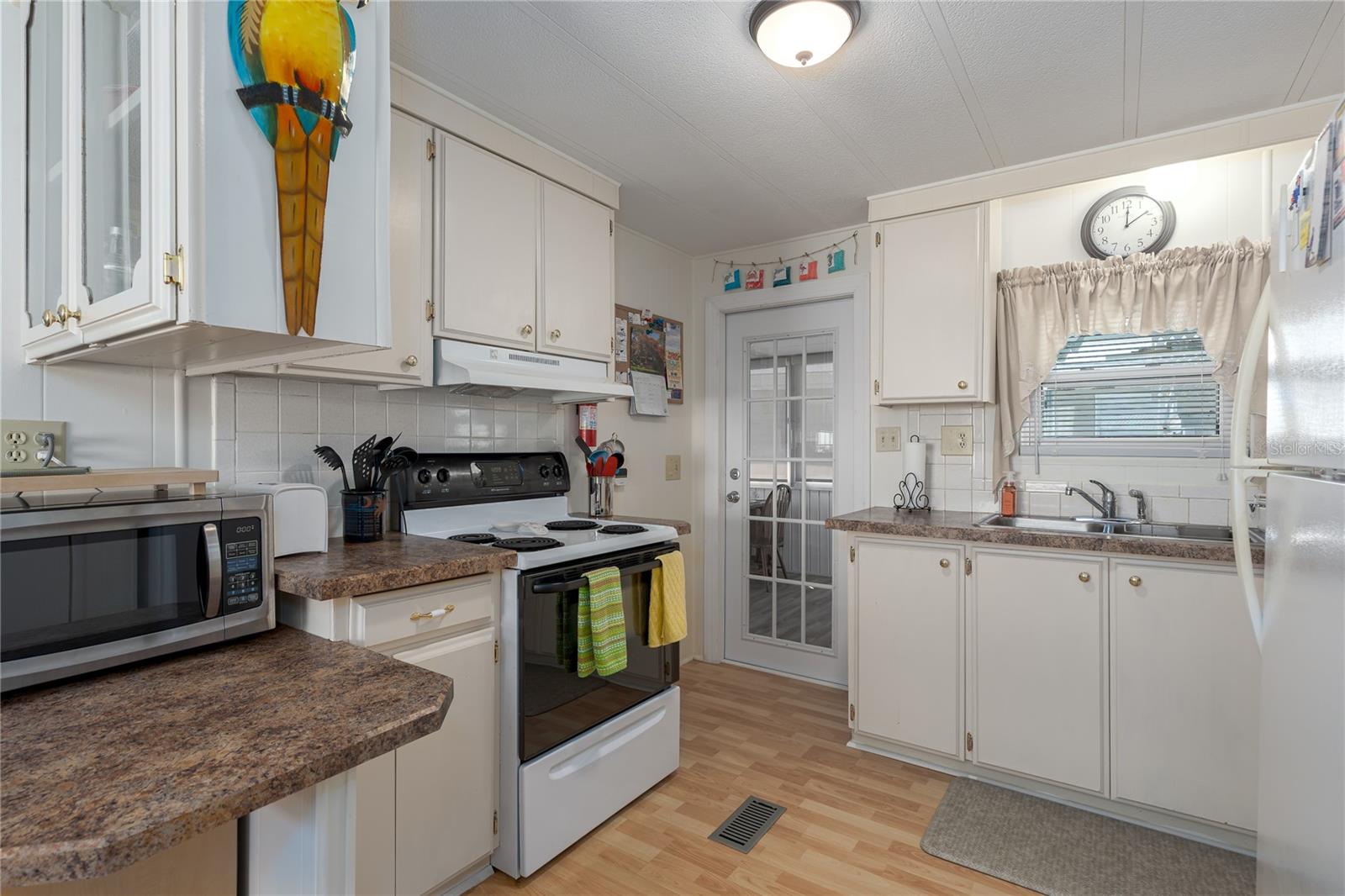 DE SOTO COMMUNITY UNIT ONE - Residential