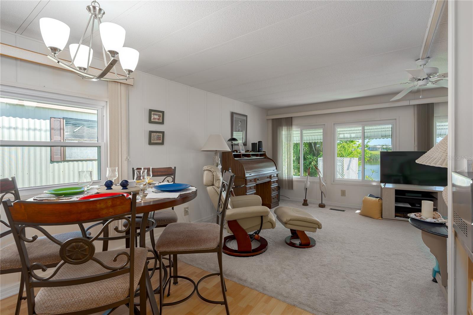 DE SOTO COMMUNITY UNIT ONE - Residential