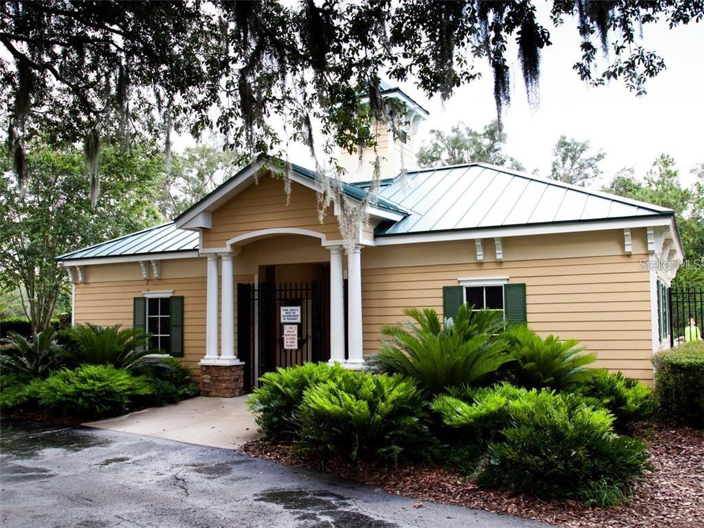 LAKES/WINDERMERE-PEACHTREE - Residential Lease