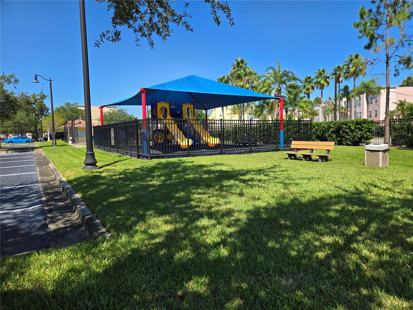 VISTA CAY/HARBOR SQUARE PH 1 - Residential