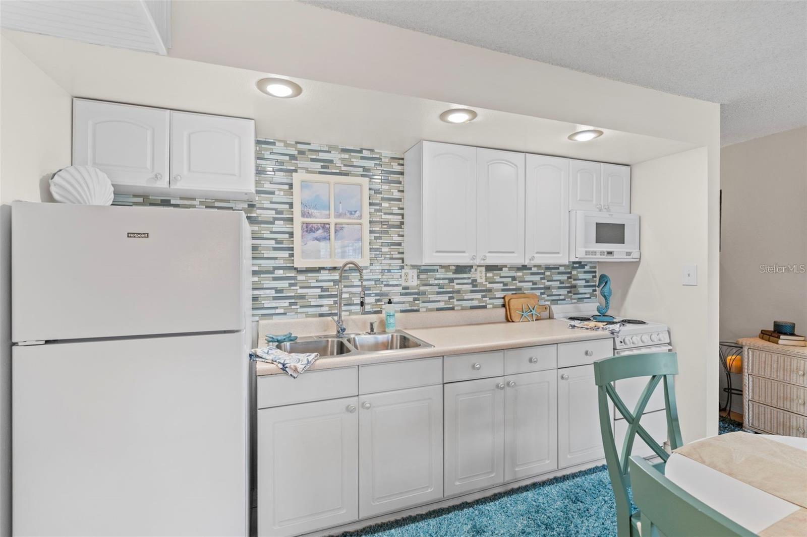 MARINERS COVE CONDO - Residential