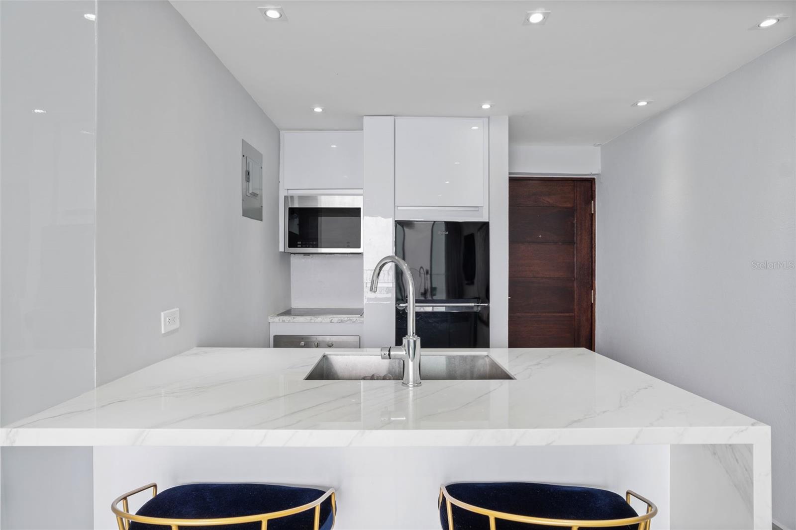 890 AVE ASHFORD - Residential Lease