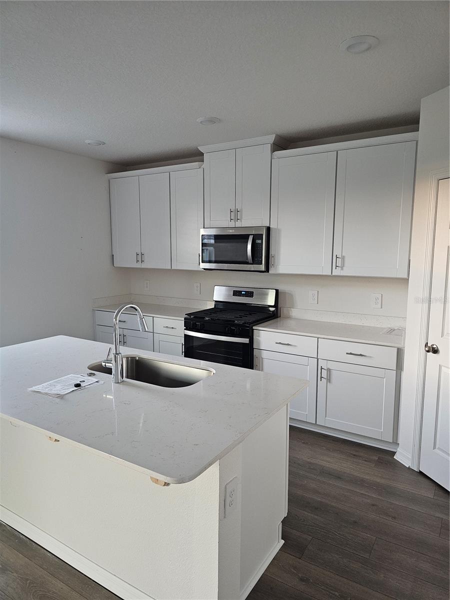 TWIN LAKES PH 7A - Residential