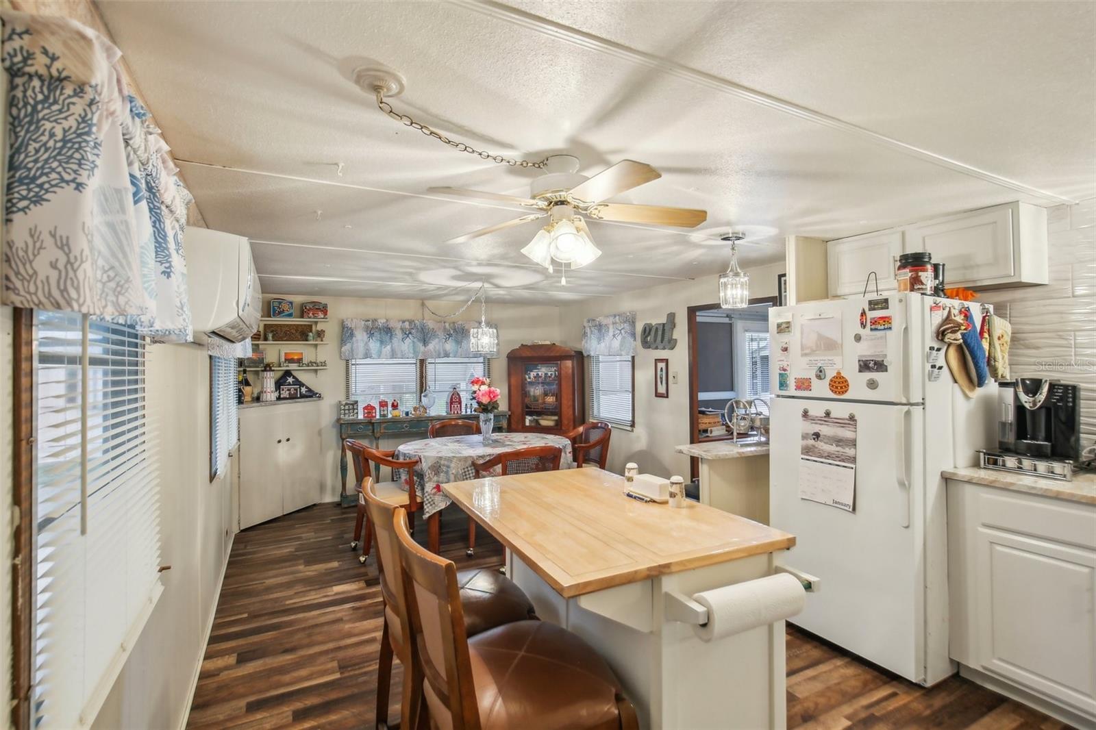 ALCOVE MOBILE HOME COMMUNITY UNREC - Residential