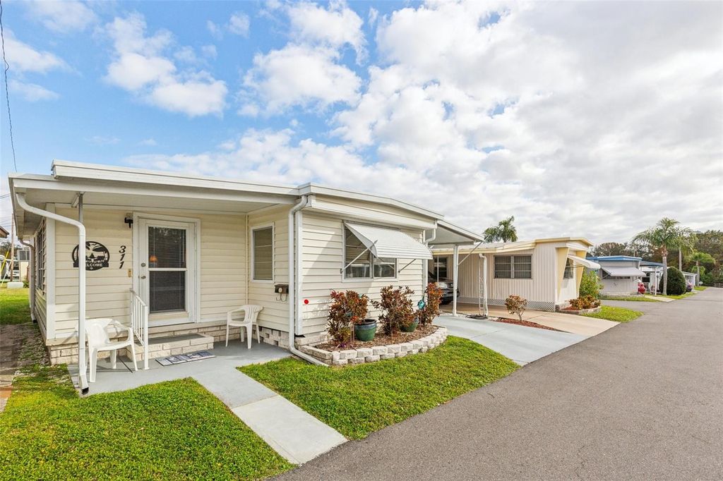 Photo of 1600 N Old Coachman Road #311, Clearwater, FL 33765 (MLS # S5135621)