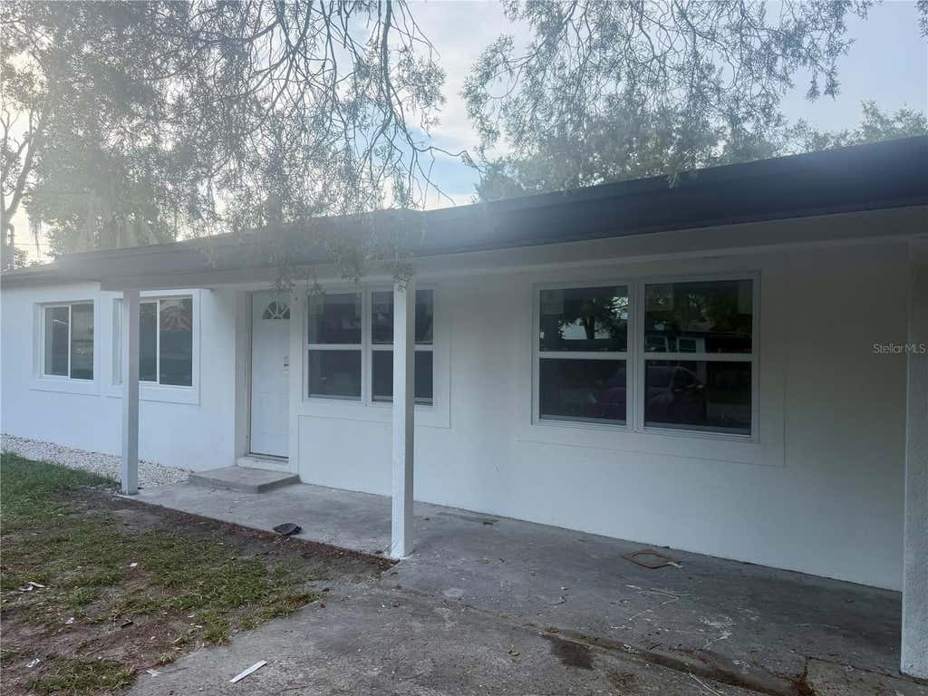 Photo of 102 Garland Court, Tampa, FL 33613 (MLS # TB8528420)