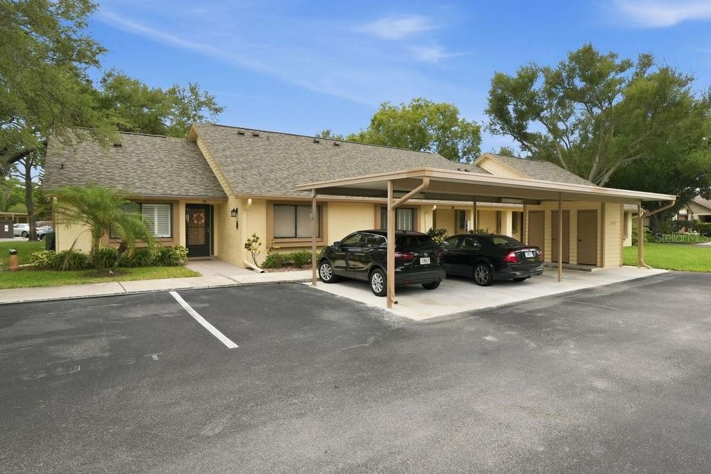 Photo of 2538 Oakleaf Lane #33B, Clearwater, FL 33763 (MLS # TB8515268)