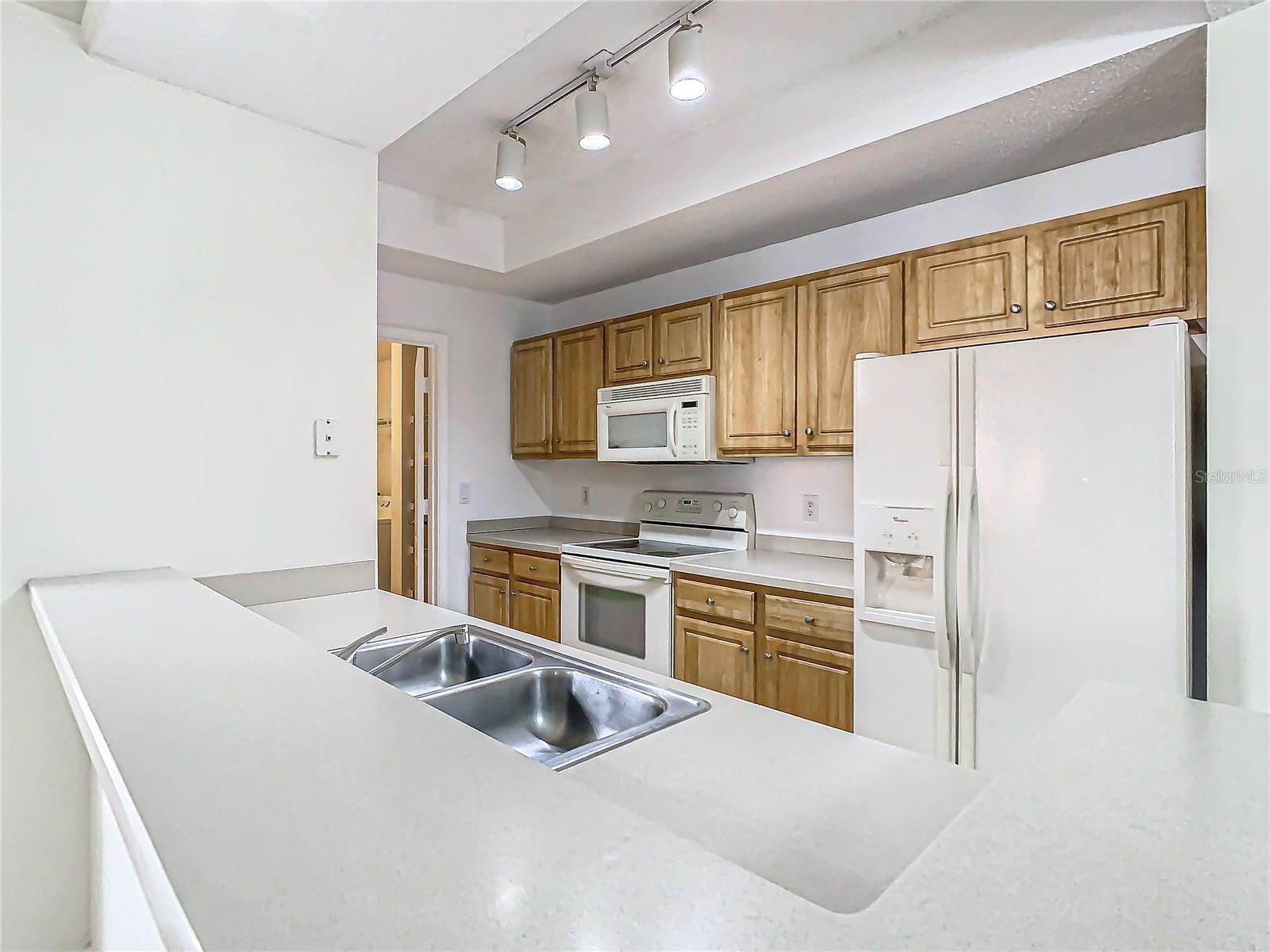 VILLANOVA/HUNTERS CRK - Residential