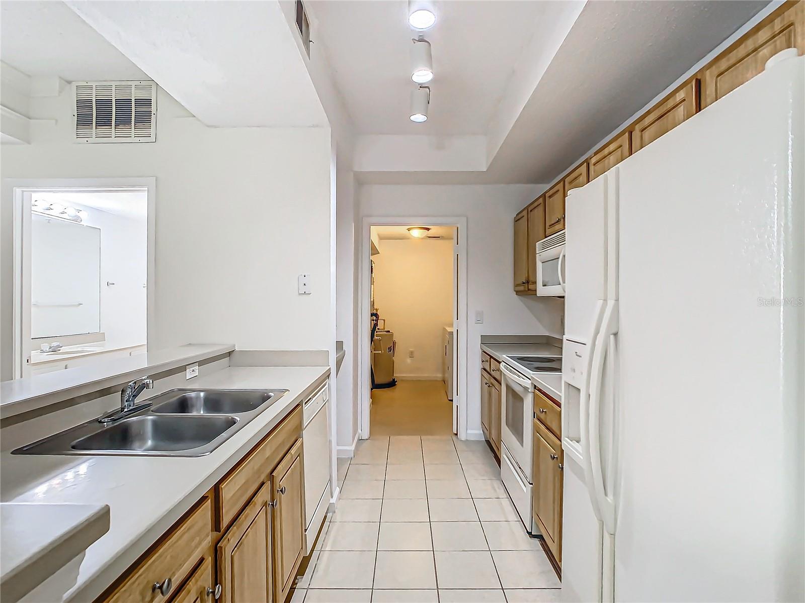 VILLANOVA/HUNTERS CRK - Residential