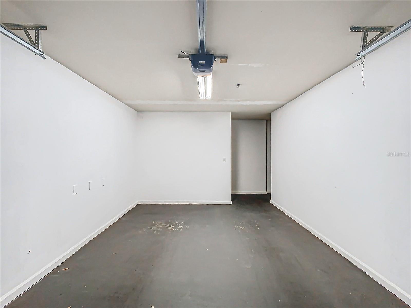 VILLANOVA/HUNTERS CRK - Residential