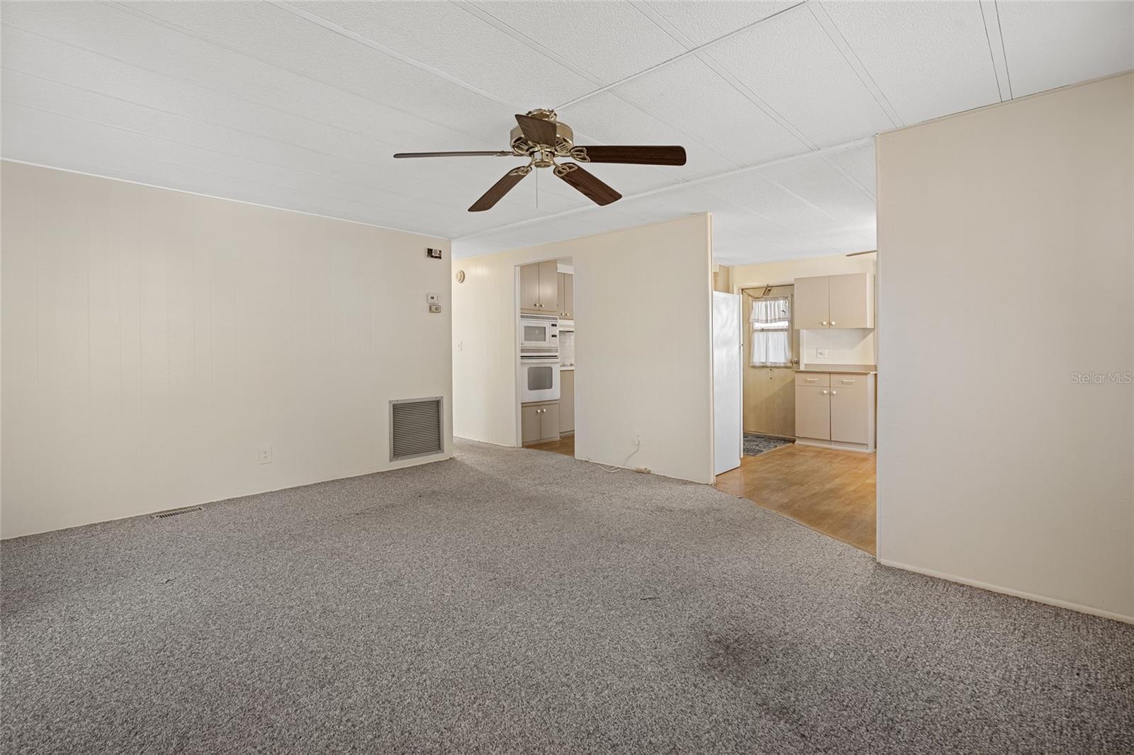 HAWTHORNE AT LEESBURG A COOP - Residential