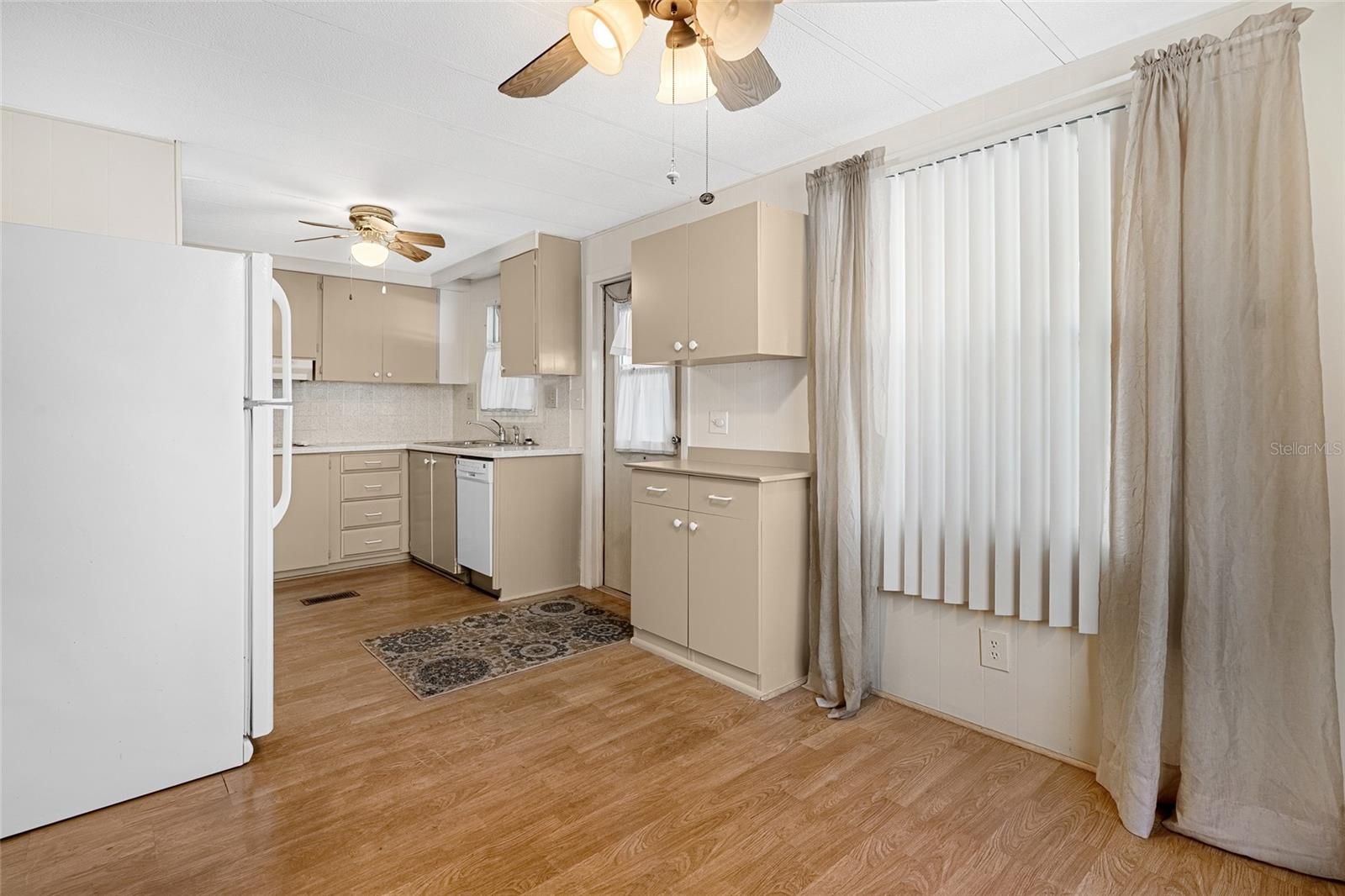 HAWTHORNE AT LEESBURG A COOP - Residential