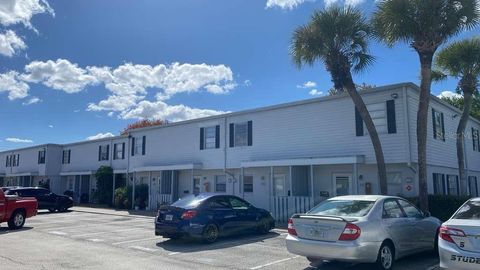 Photo of 1820 Amberly Avenue #T10, Orlando, FL 32822 (MLS # O6340081) Photo of 1820 Amberly Avenue #T10, Orlando, FL 32822 (MLS # O6340081)