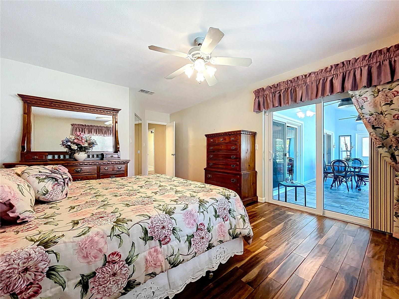 LAKE FOREST - Residential