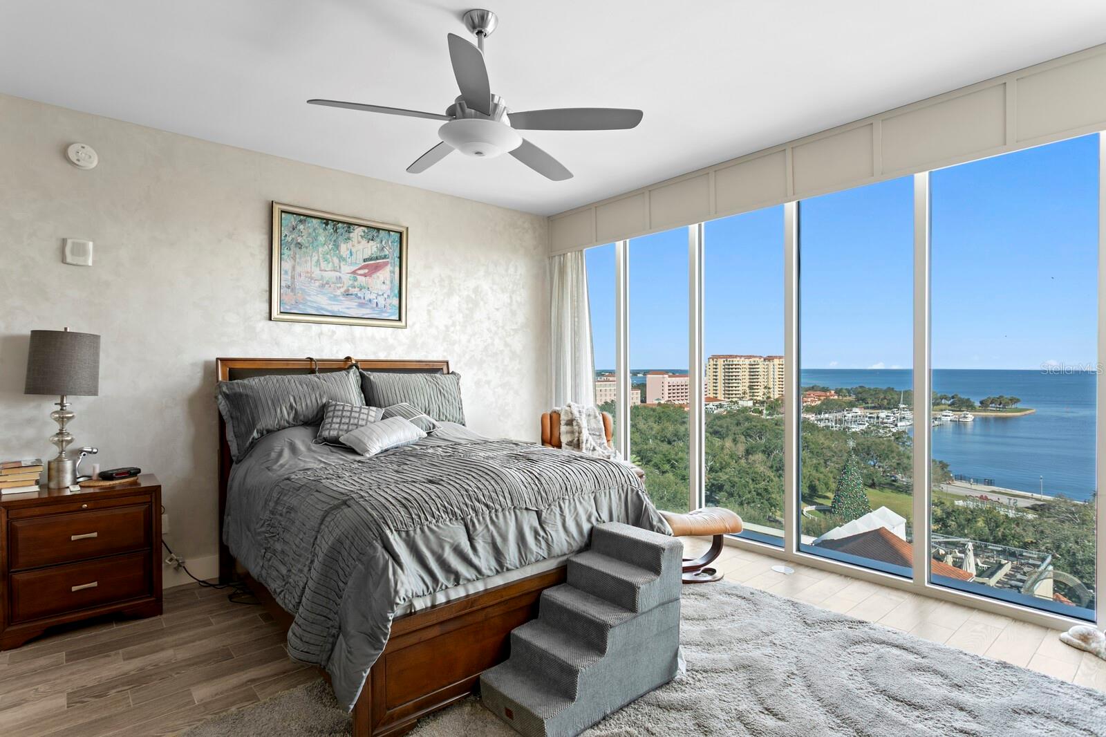 176 4TH AVENUE NE 1002