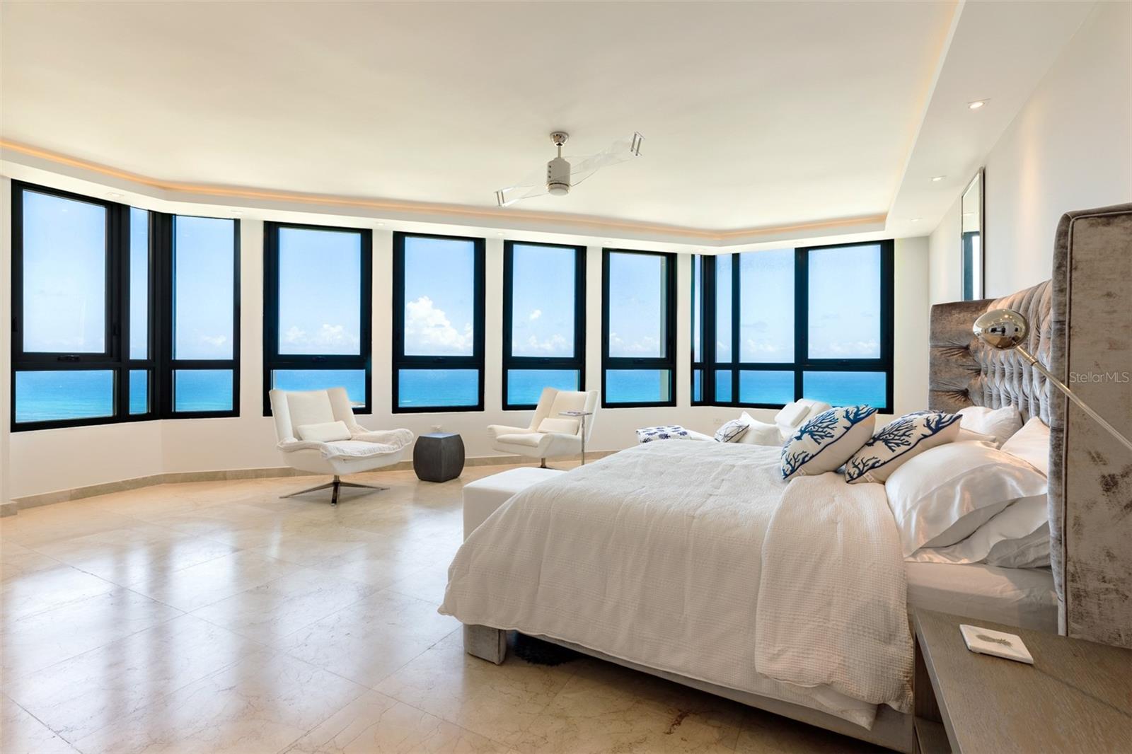 CARIBE PLAZA - Residential