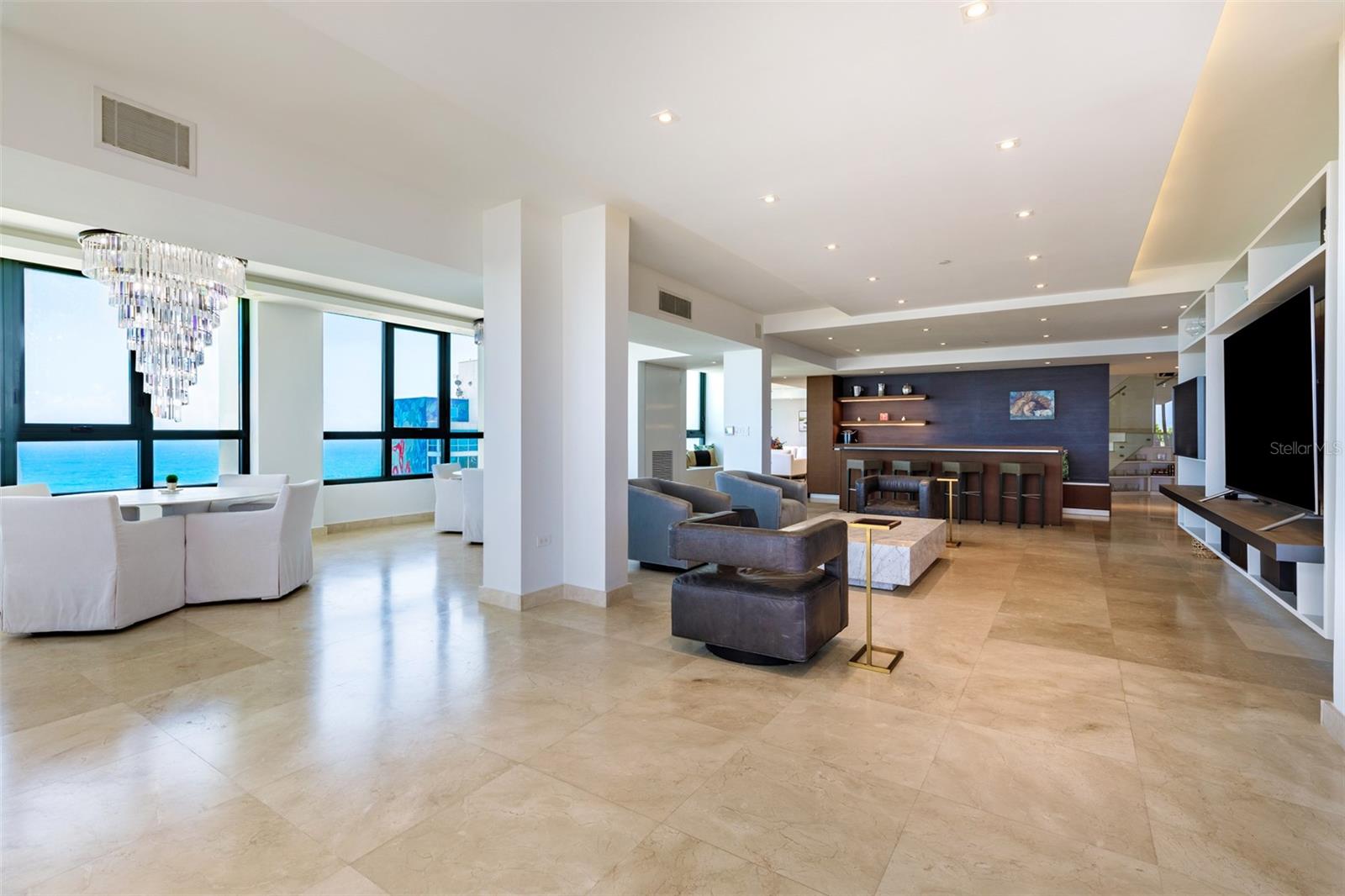 CARIBE PLAZA - Residential