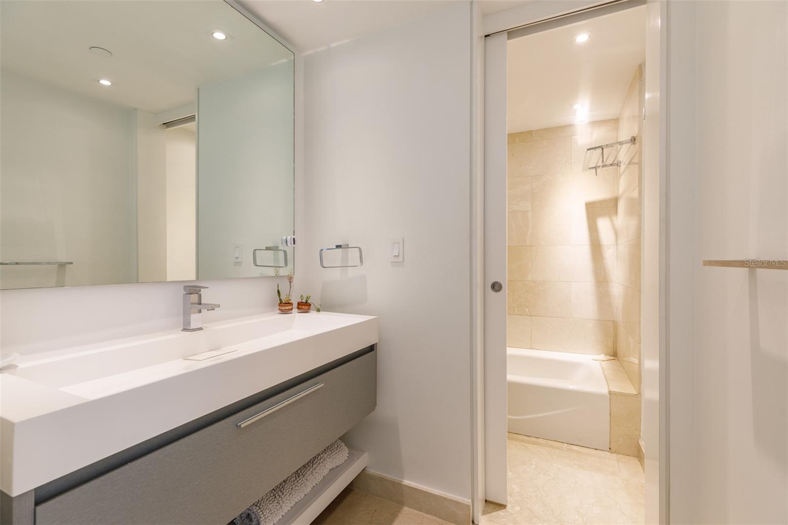 CARIBE PLAZA - Residential